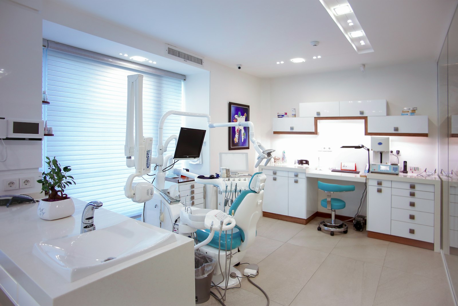 A bright, modern treatment room at Dundee Dental